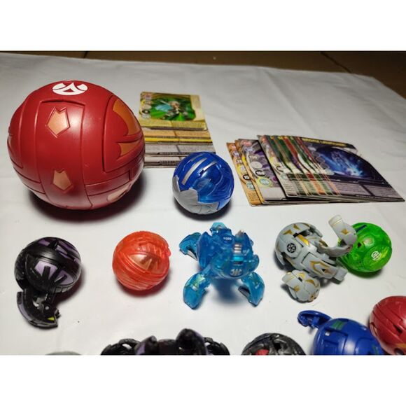 Lot of 18 Bakugan With Cards Large Red Bakugan & More - Picture 9 of 16